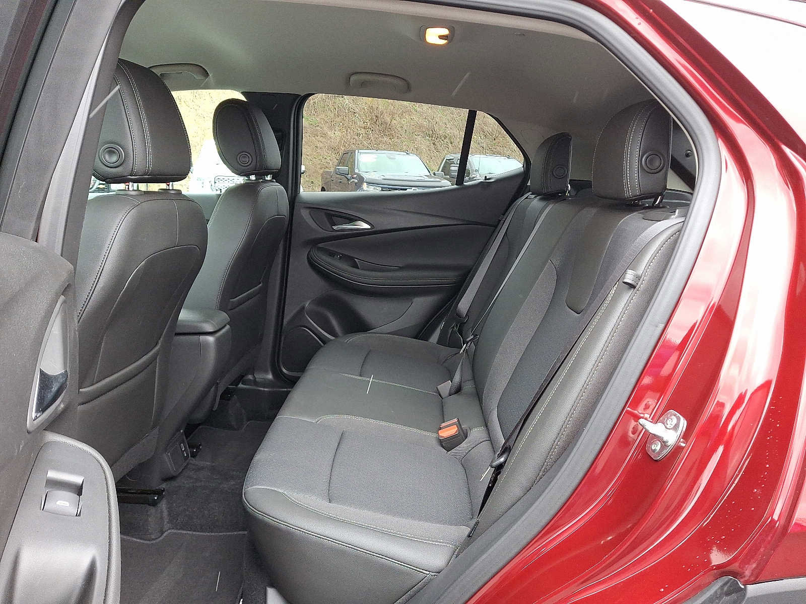 Used 2025 Buick Encore GX Preferred AWD/4WD image 10