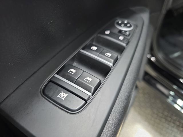 Used 2023 Kia Forte LXS image 26