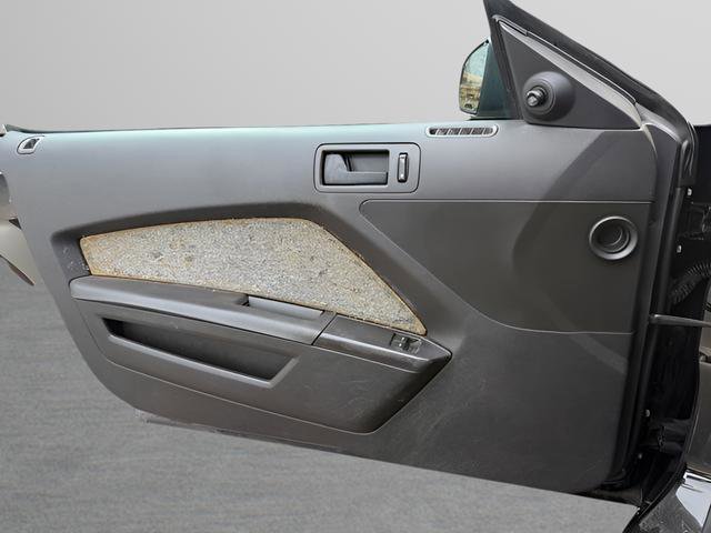 Used 2013 Ford Mustang Coupe image 10