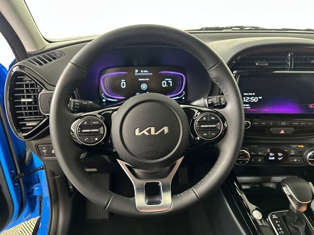 Used 2025 Kia Soul EX image 14