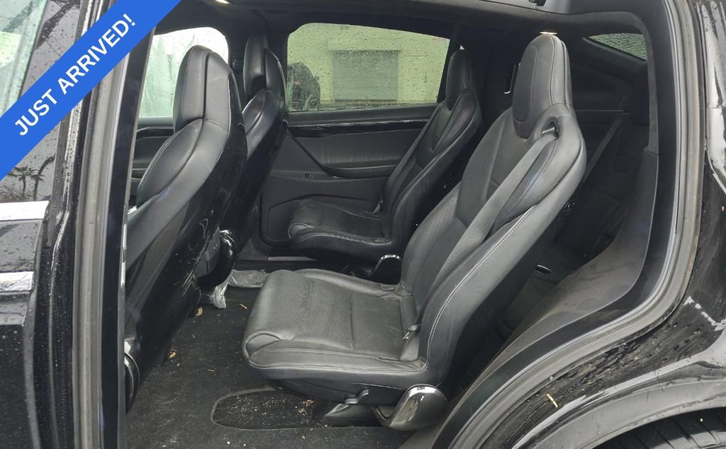 Used 2016 Tesla Model X Performance image 5