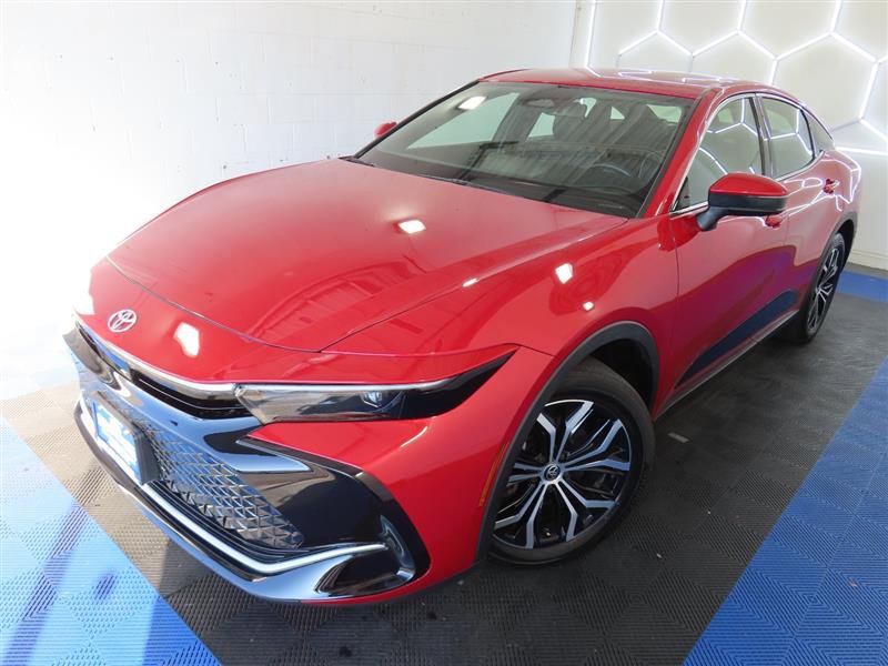 Used 2024 Toyota Crown XLE image 4