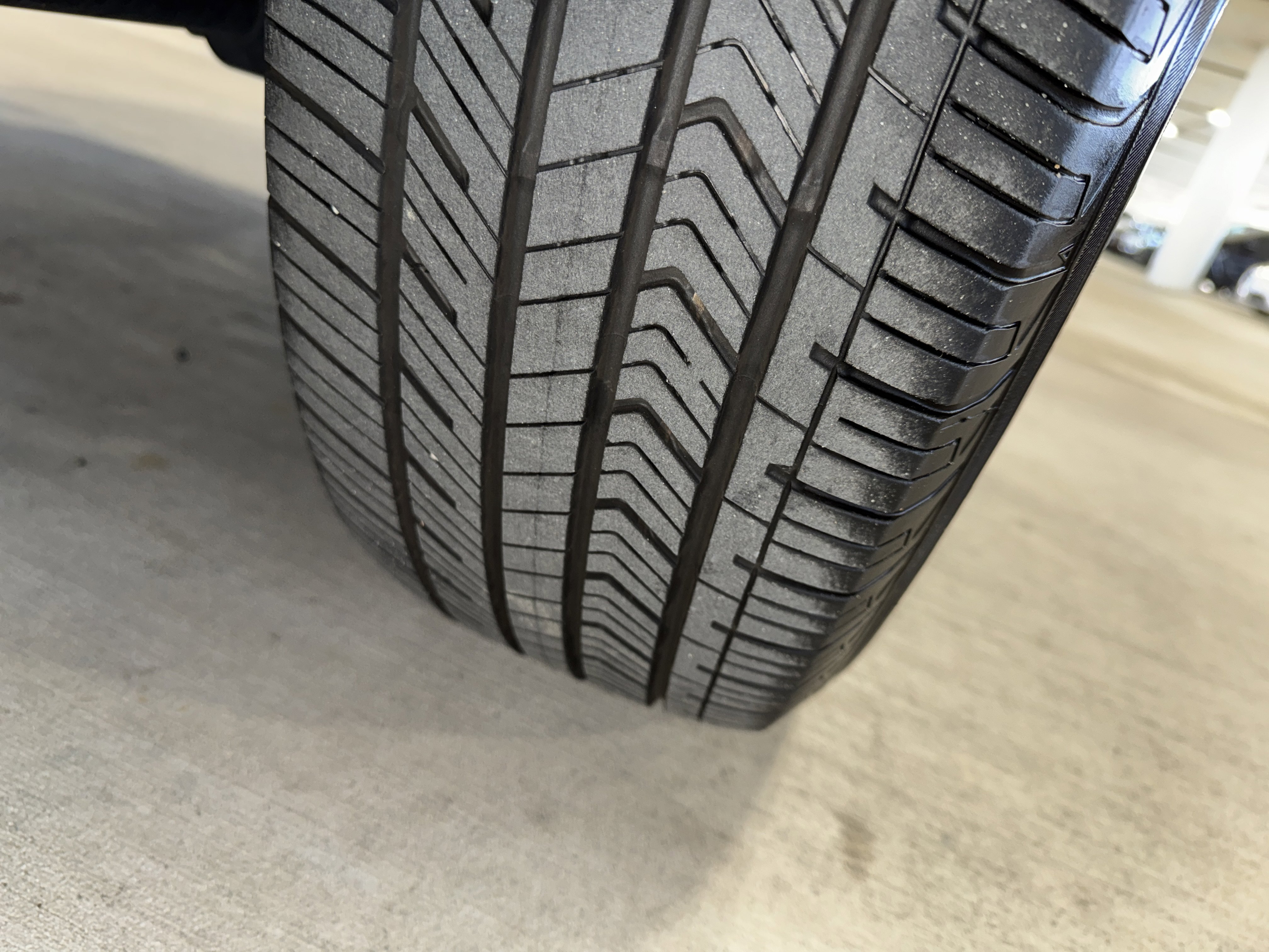 Used 2025 Toyota Sequoia Platinum image 38