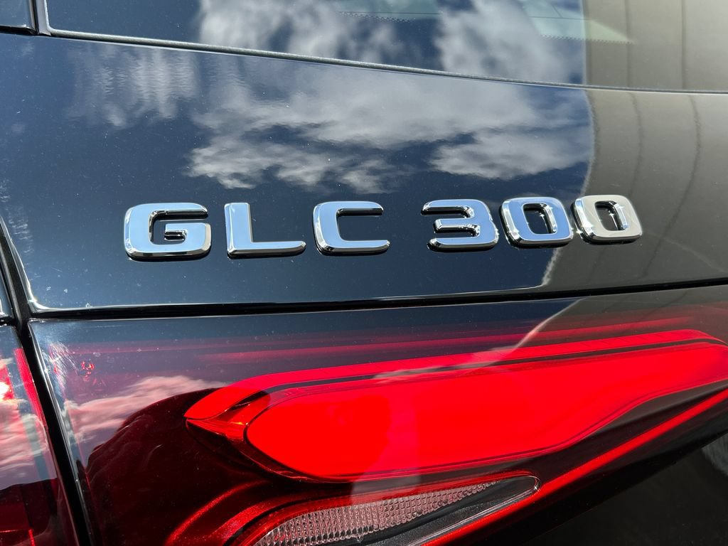 New 2027 Mercedes-Benz GLC 300 4MATIC image 29