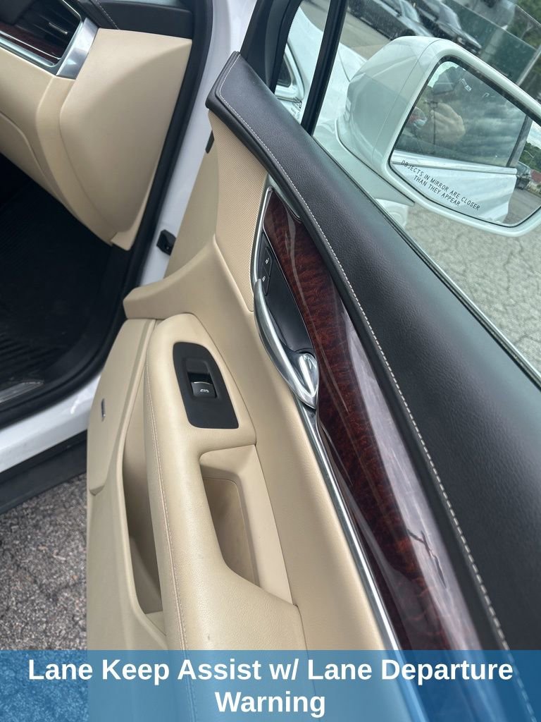 Used 2017 Cadillac XT5 Luxury w/ Driver Awareness Package image 18