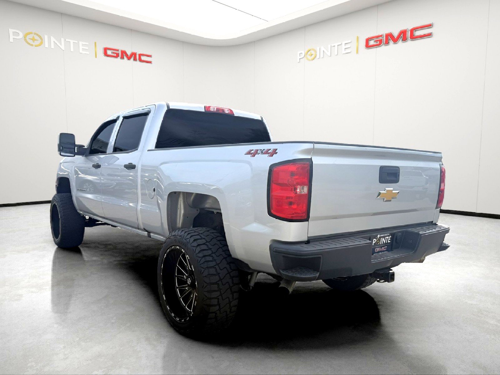 Used 2018 Chevrolet Silverado 1500 W/T w/ WT Convenience Package image 5