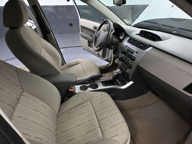 Used 2011 Ford Focus SE w/ 201A Rapid Spec Order Code FWD image 42