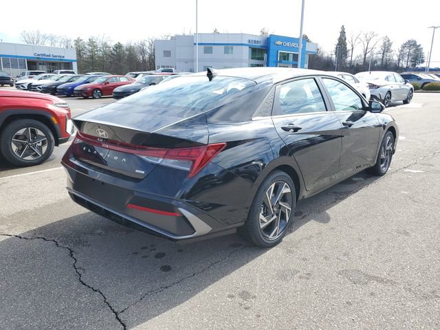 New 2026 Hyundai Elantra Limited image 4