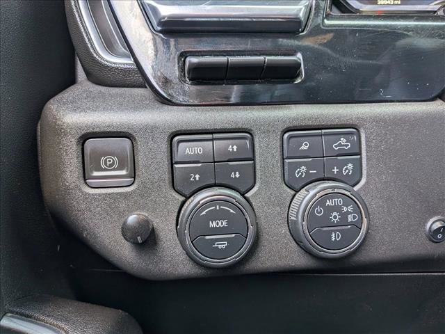 Used 2023 Chevrolet Silverado 1500 High Country w/ High Country Premium Package AWD/4WD image 16