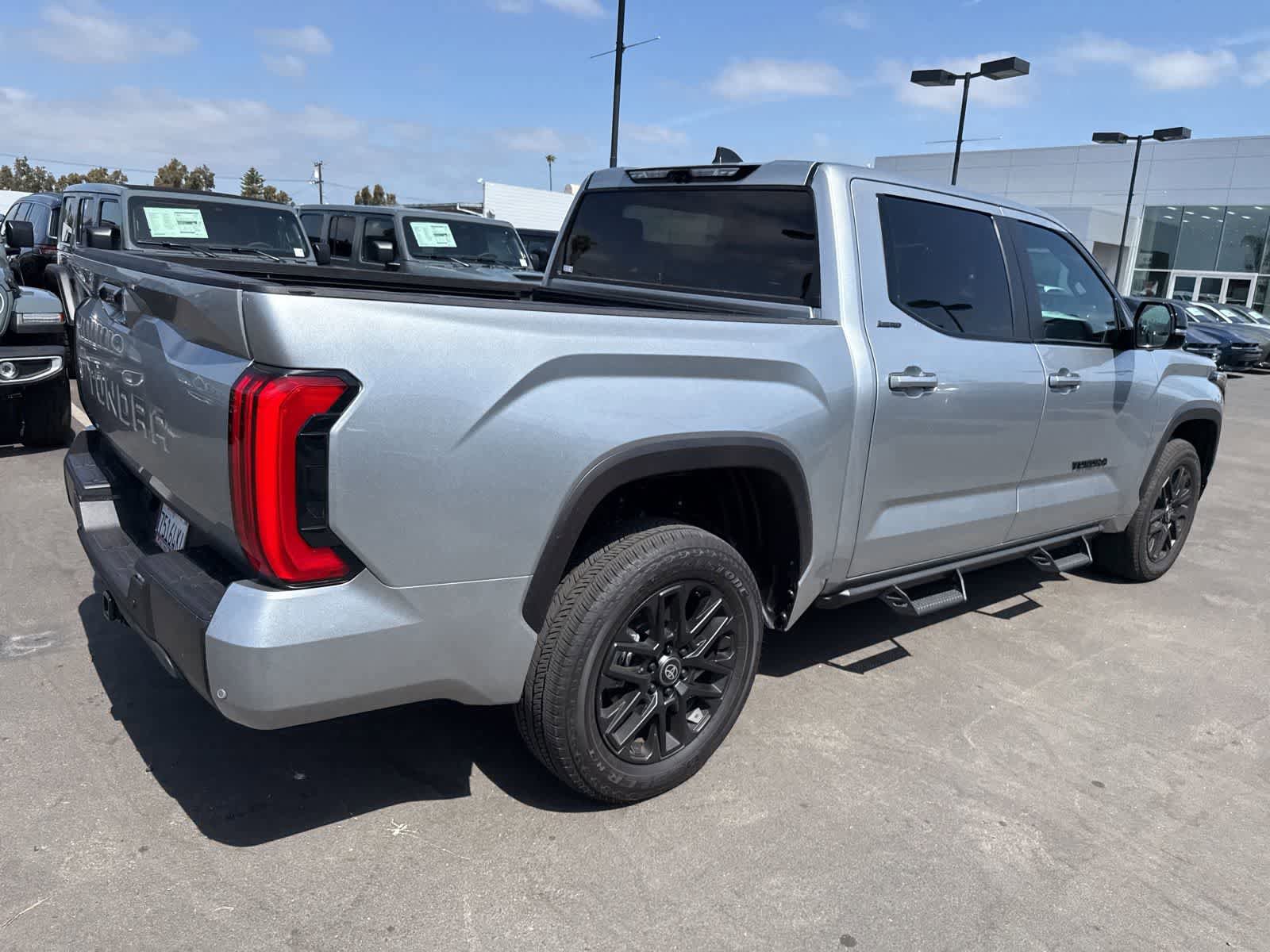 Used 2026 Toyota Tundra Limited AWD/4WD image 14