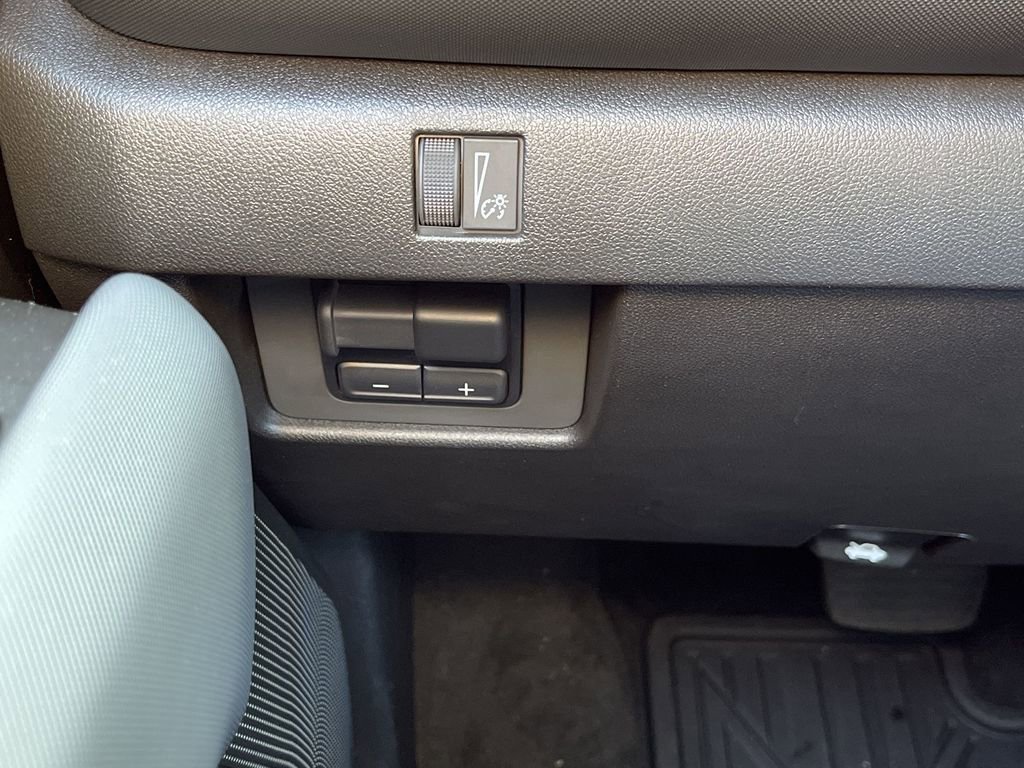 Used 2025 Chevrolet Colorado Z71 w/ Technology Package image 18