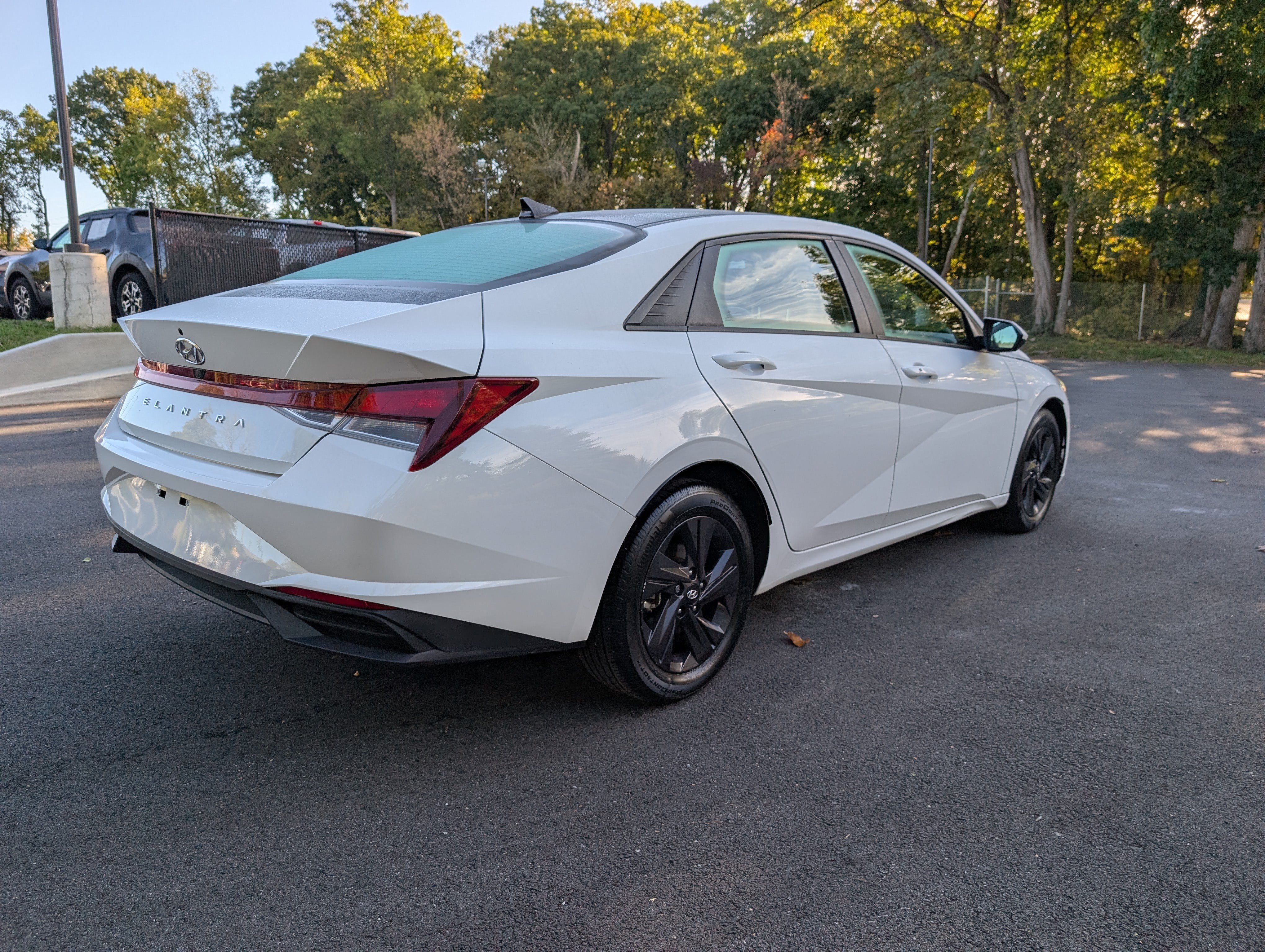 Used 2023 Hyundai Elantra SEL FWD image 3