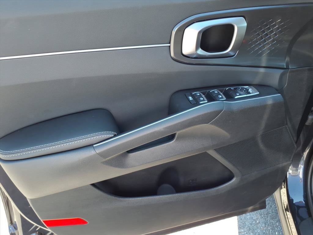 New 2026 Kia Sorento LX FWD image 16