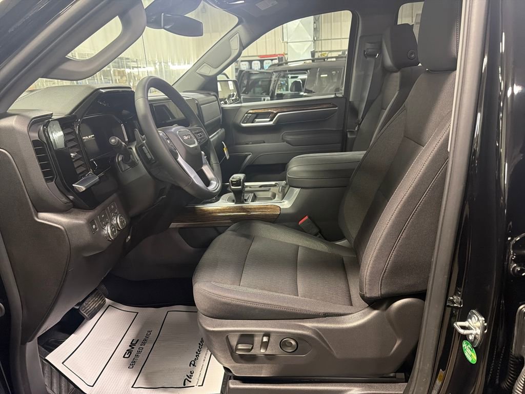 New 2026 GMC Sierra 1500 Elevation image 12