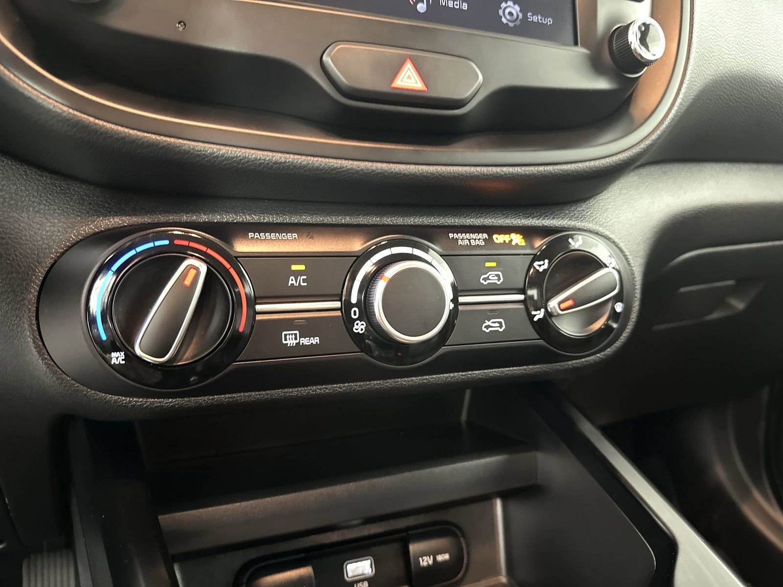 Used 2025 Kia Soul S FWD image 19