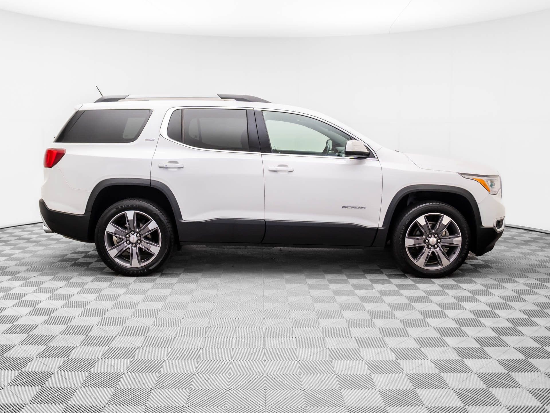 Used 2019 GMC Acadia SLT w/ LPO, Floor Liner Package image 8
