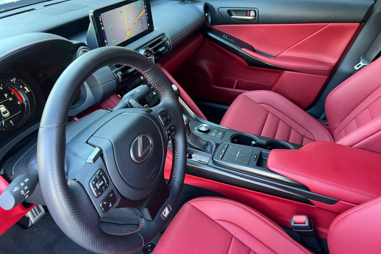 Used 2025 Lexus IS 350 F Sport RWD image 10