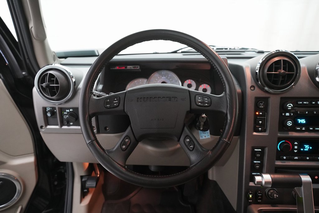 Used 2003 HUMMER H2 w/ Preferred Equipment Group image 22