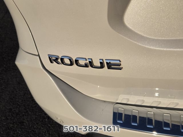 Used 2019 Nissan Rogue SL w/ Premium Package FWD image 10