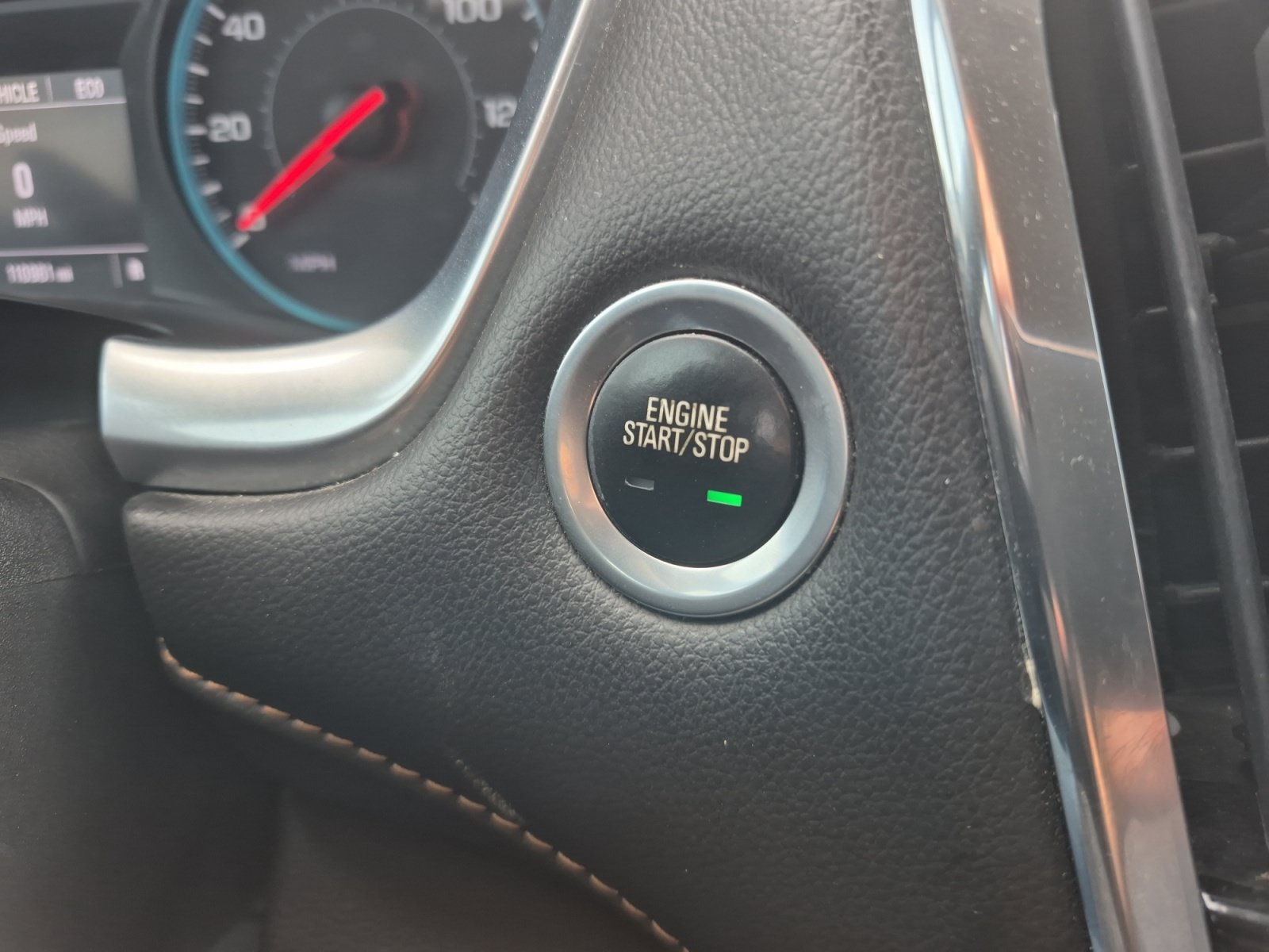 Used 2018 Chevrolet Traverse LS FWD image 31