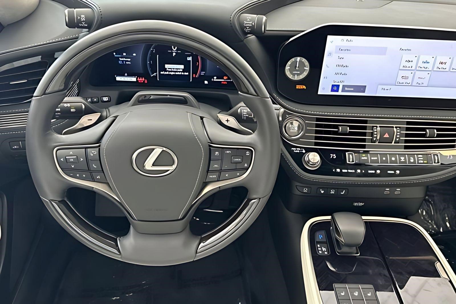 Used 2024 Lexus LS 500 w/ Interior Upgrade Package image 12