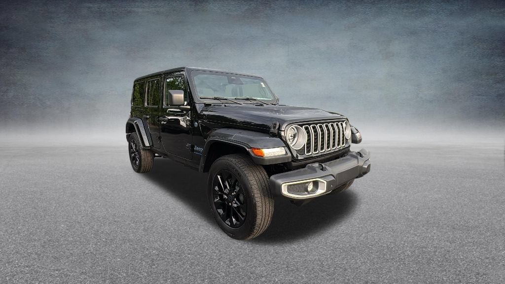 Used 2025 Jeep Wrangler Unlimited Sahara w/ Safety Group AWD/4WD image 2