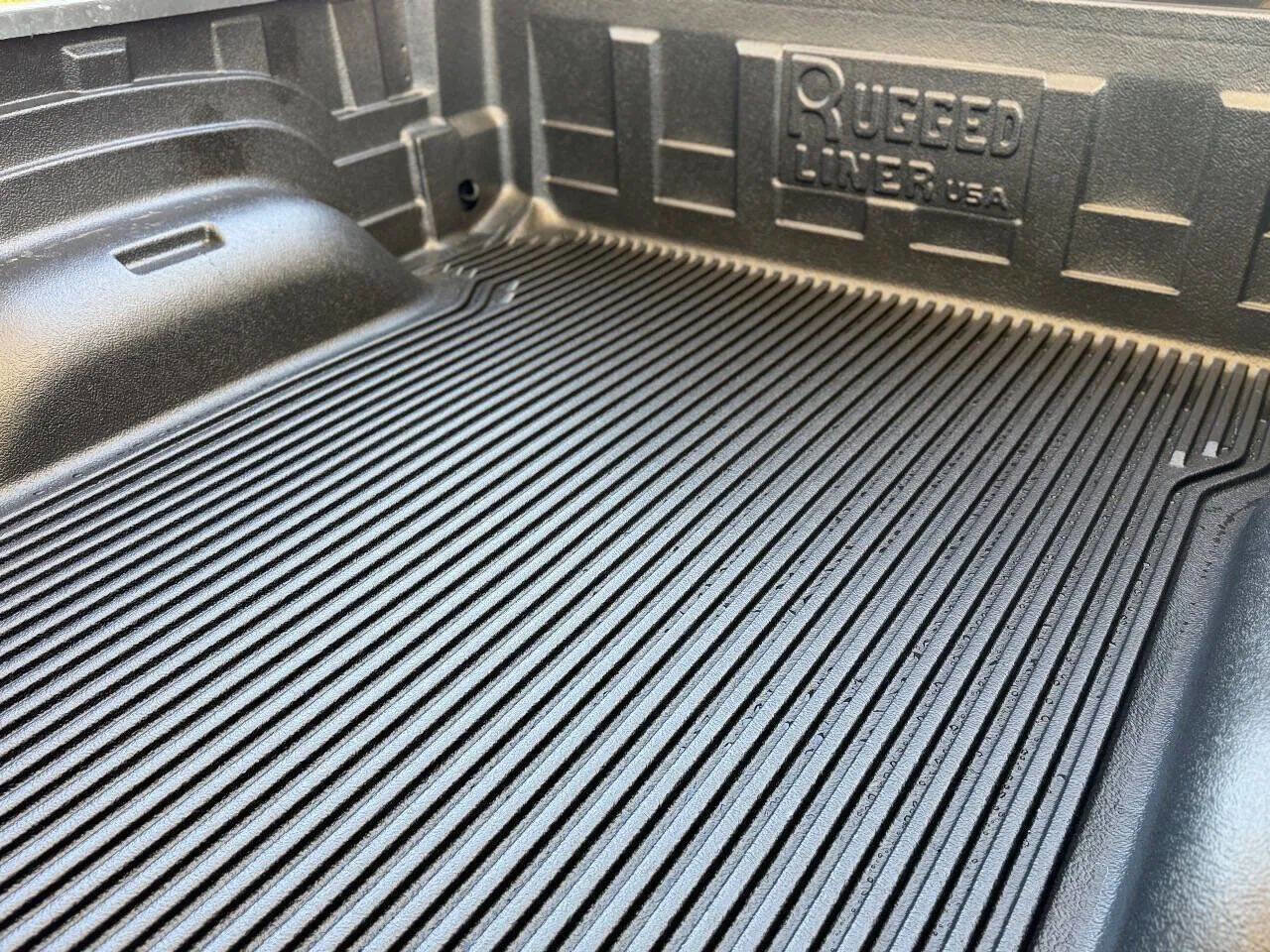 Used 2018 RAM 3500 Laramie Longhorn image 6