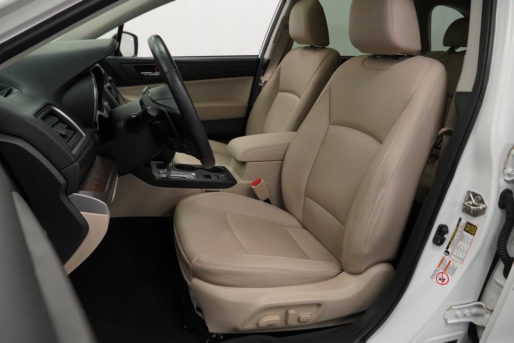 Used 2016 Subaru Outback 2.5i Limited AWD/4WD image 20