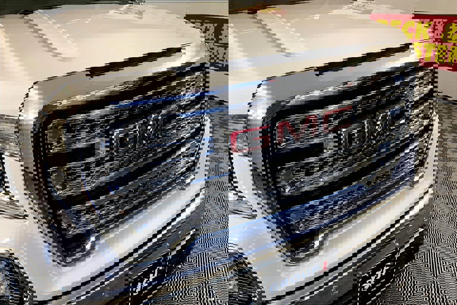 Used 2020 GMC Sierra 1500 SLT image 40