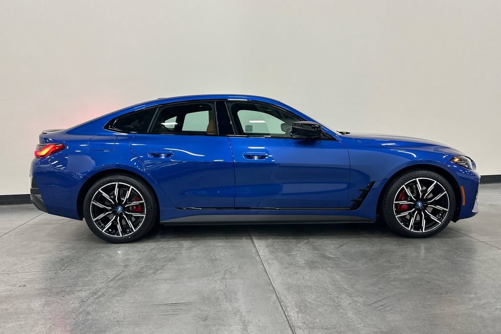 Certified 2023 BMW i4 eDrive40 w/ M Sport Package RWD image 3