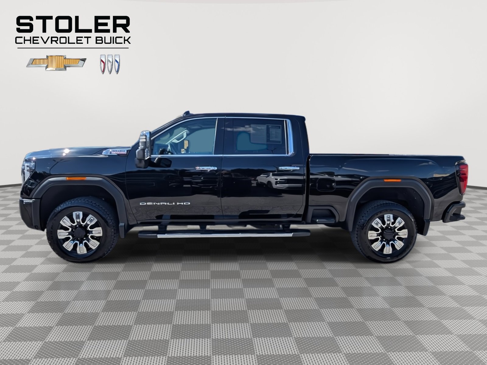 Used 2024 GMC Sierra 3500 Denali w/ Technology Package image 2