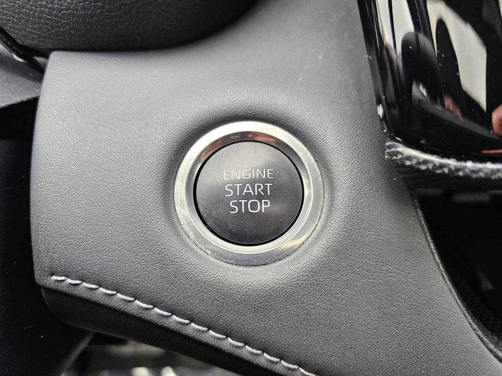 Certified 2025 Toyota Highlander XSE image 35