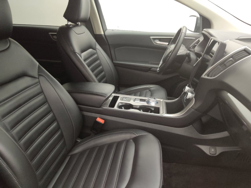 Used 2024 Ford Edge SEL image 21