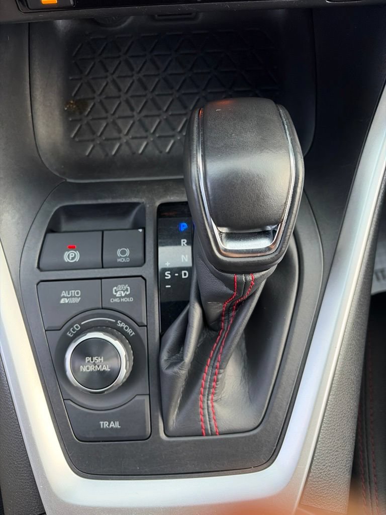 Used 2023 Toyota RAV4 SE w/ Weather & Moonroof Package AWD/4WD image 31