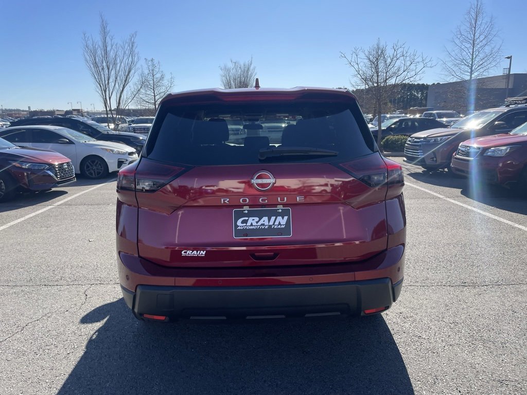 Used 2025 Nissan Rogue SV image 6
