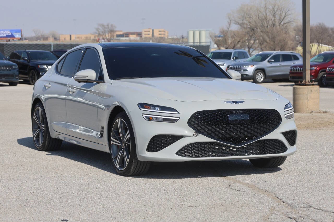 Used 2024 Genesis G70 3.3T Advanced w/ Sport Prestige Package image 4
