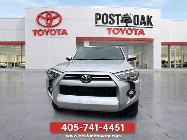 Used 2022 Toyota 4Runner SR5 AWD/4WD image 7