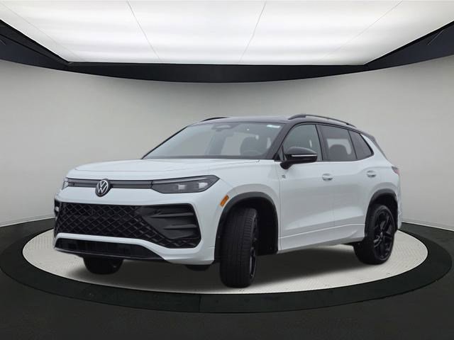 New 2026 Volkswagen Tiguan SE R-Line image 3