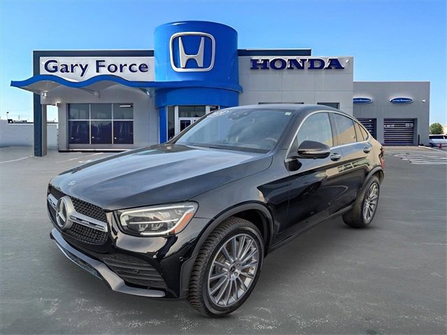Used 2020 Mercedes-Benz GLC 300 4MATIC Coupe image 4