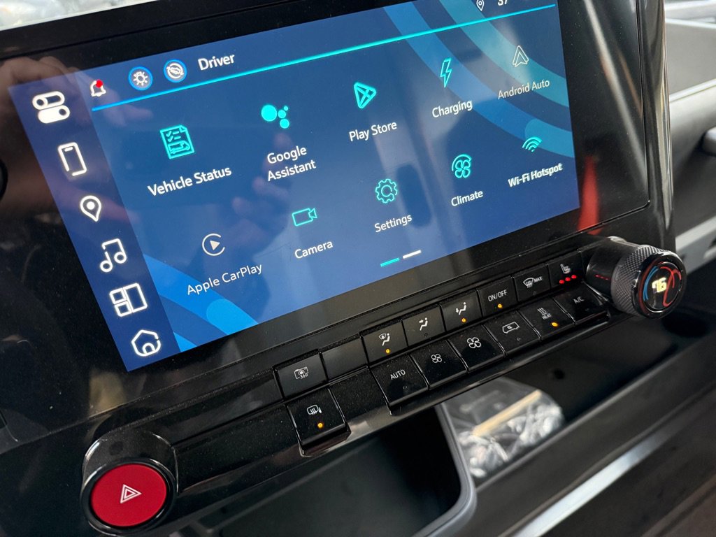 Used 2024 Chevrolet Brightdrop 600 w/ Battery Pack, Max Range image 13