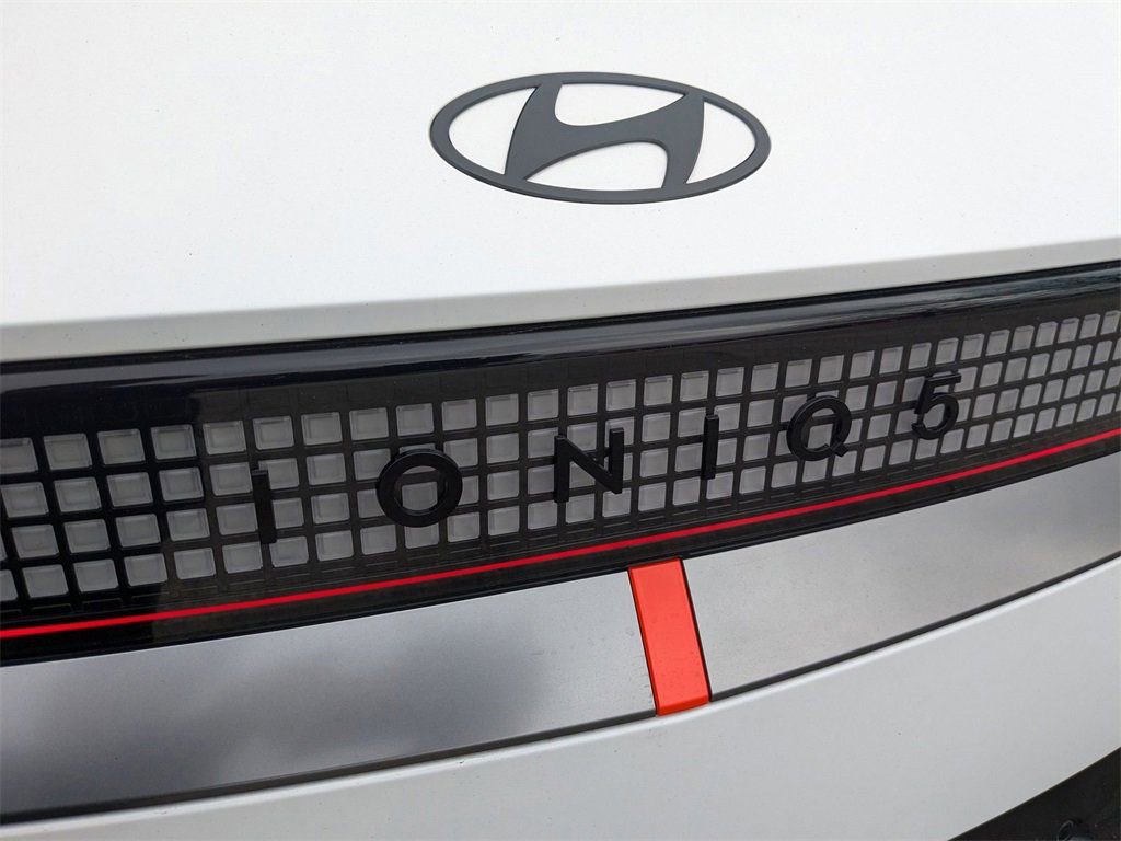 New 2025 Hyundai Ioniq 5 N Base image 5