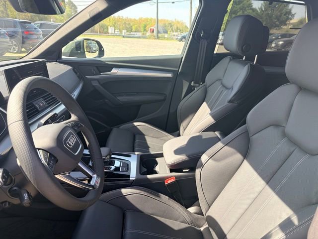 Certified 2024 Audi Q5 2.0T Premium Plus AWD/4WD image 7