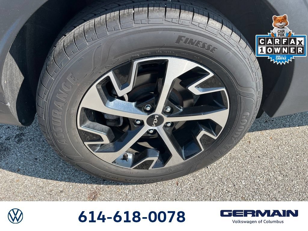Used 2024 Kia Sportage EX AWD/4WD image 14