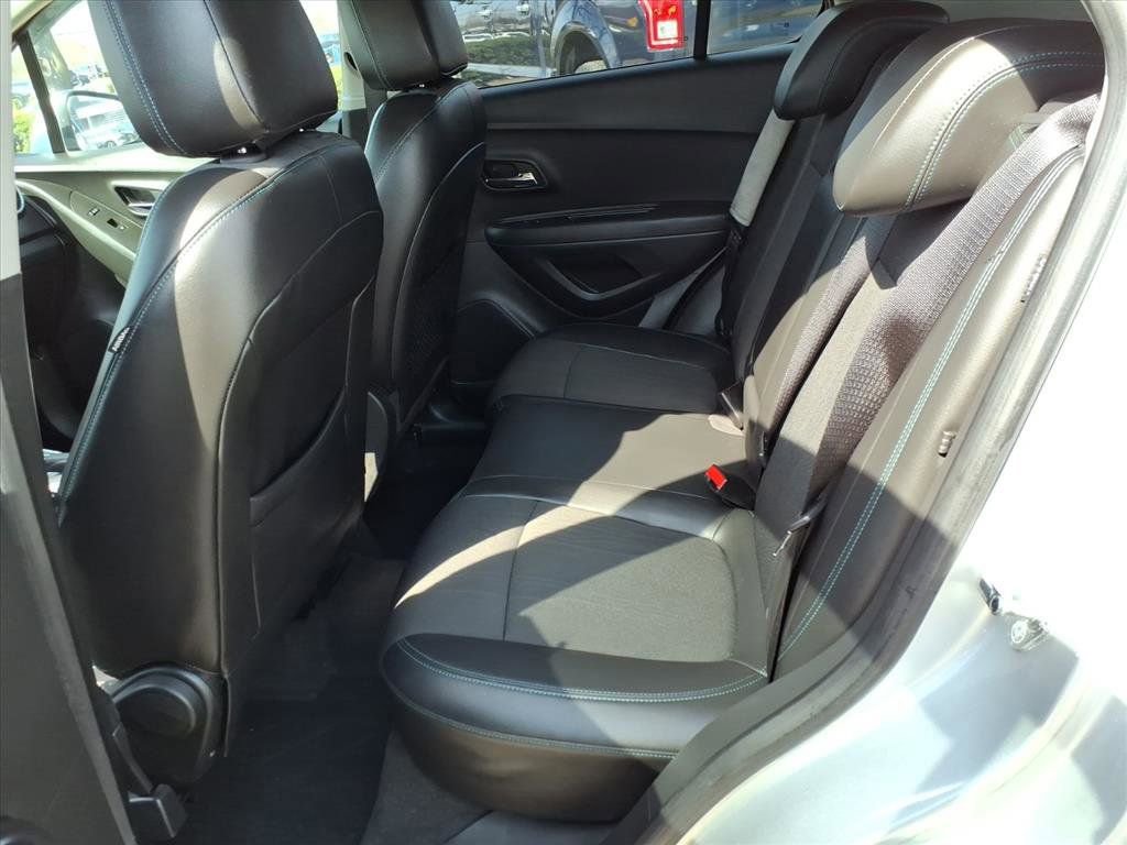 Used 2016 Chevrolet Trax LT w/ LT Convenience Package image 11