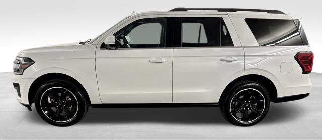 Used 2022 Ford Expedition Limited image 5