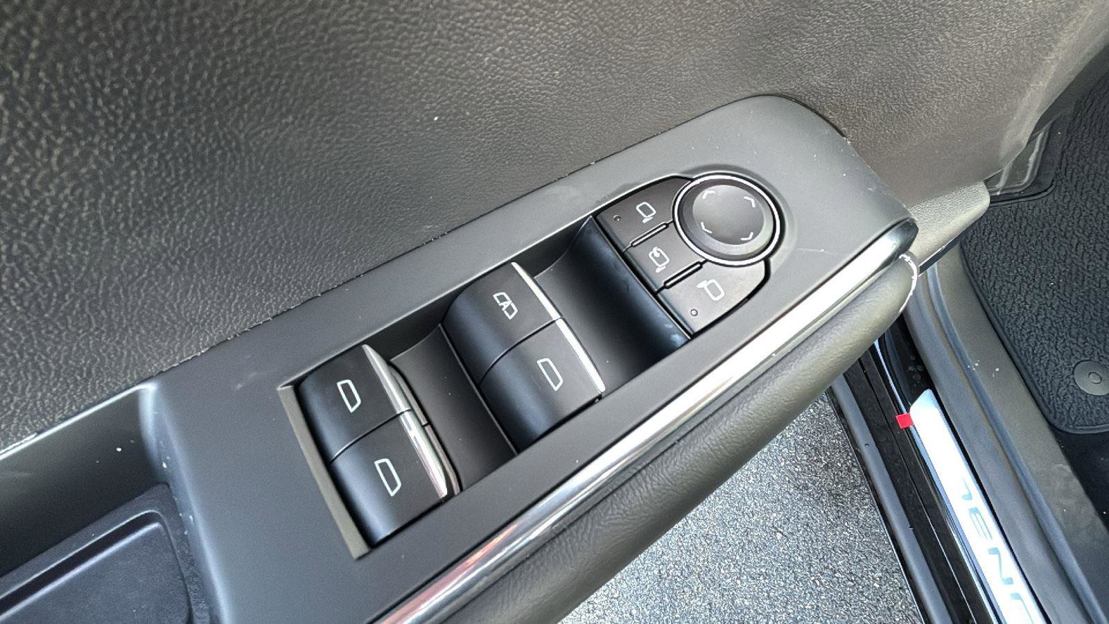 New 2026 GMC Acadia Denali image 11