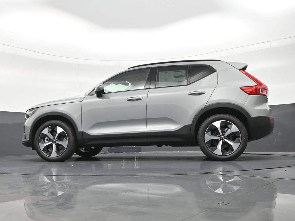 New 2026 Volvo XC40 B5 Plus w/ Protection Package Premier AWD/4WD image 24