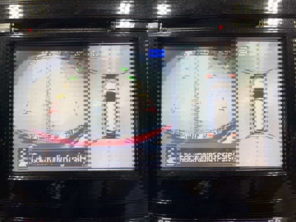 Used 2016 Nissan Rogue SV w/ SV Premium Package image 24