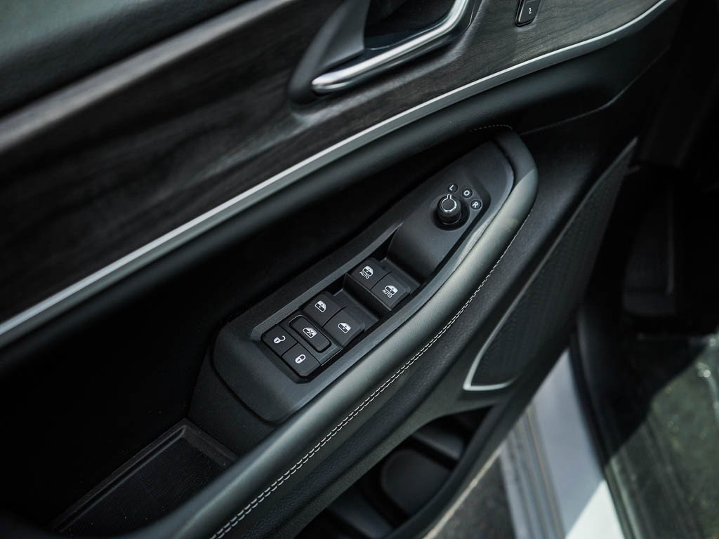 New 2026 Jeep Grand Cherokee Limited AWD/4WD image 19