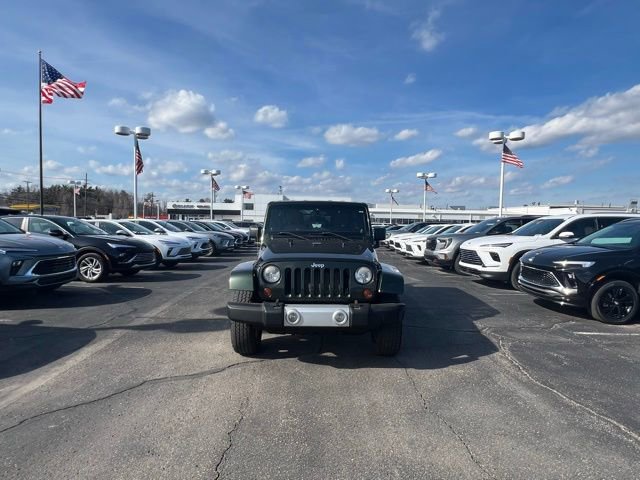 Used 2011 Jeep Wrangler Unlimited Sahara w/ Dual Top Group AWD/4WD image 2